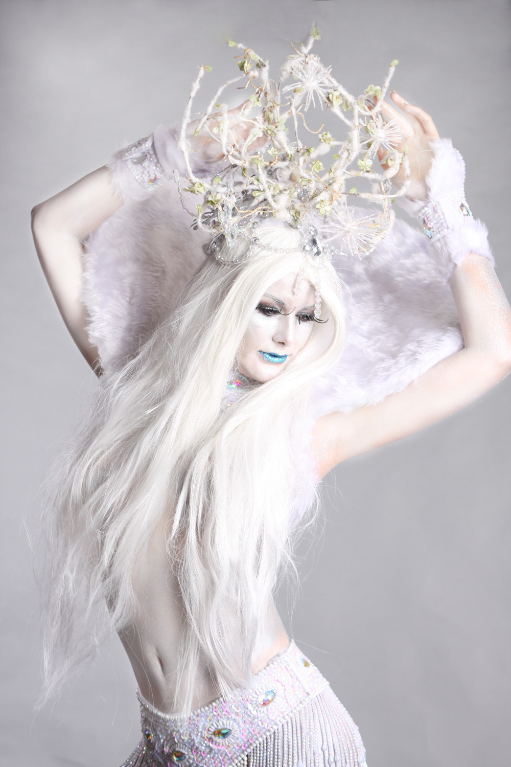 Medusa Snow Queen - Bodypainting - Human Statue Bodyart