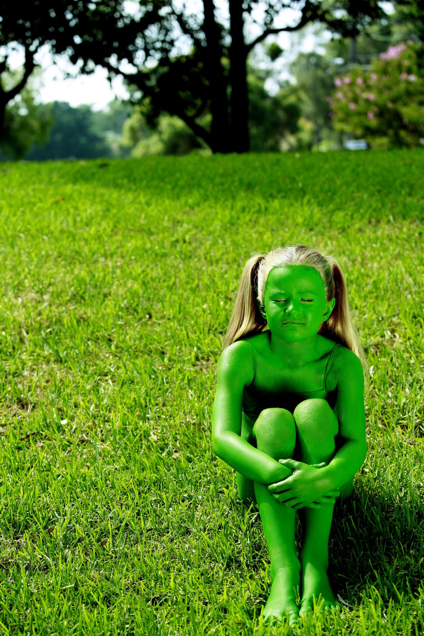 Saturday Disney Channel Human Statue Bodyart