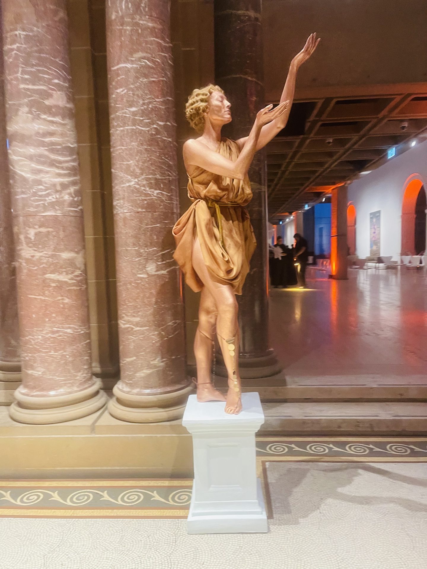 Balmain - Archibald Viewing 2024 - Human Statue Bodyart