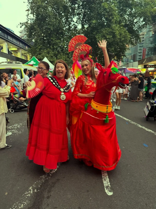 @mayortanyataylor @babbie_rabbie @humanstatuebodyart @willoughbycity #yearofhorse  #lunarnewyear2026🐴🧧🪭